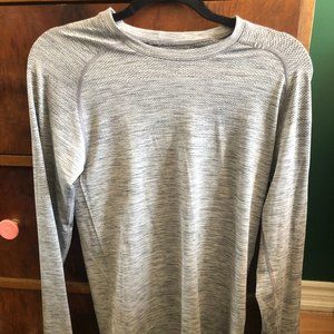 Lululemon Metal Vent Tech Long Sleeve Shirt